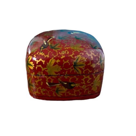 Vintage Handmade in India FETCO Laquer Paper Mache Trinket Box - Picture 2 of 5
